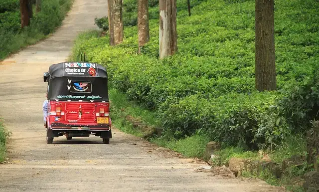 tuk-tuk